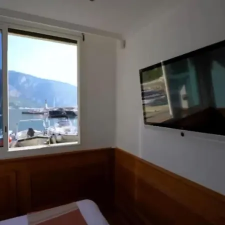 Seaside Serenity, Portside Apartment