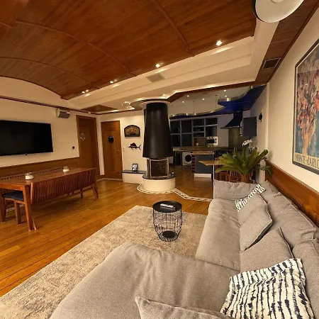 Seaside Serenity, Portside Apartment Eze